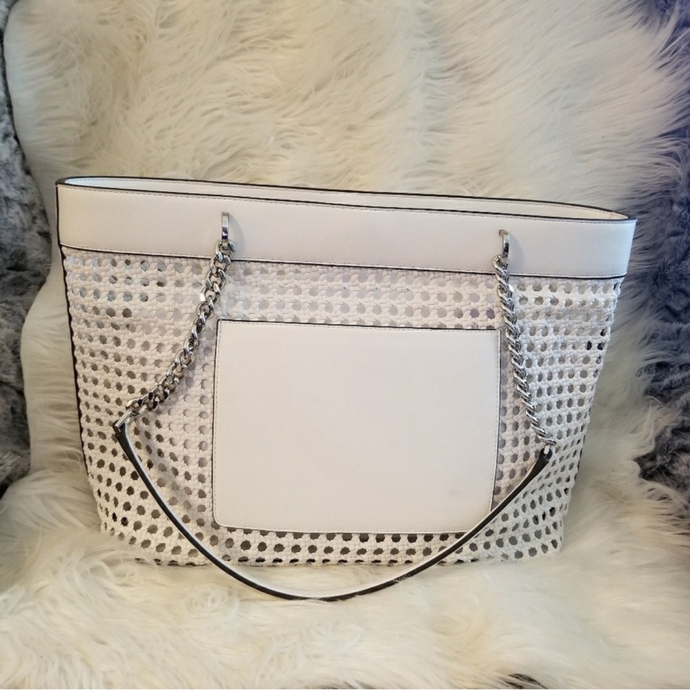 Michael Kors MK Winter White Kinsley Tote Rattan Carry All - attached wallet - Picture 6 of 8
